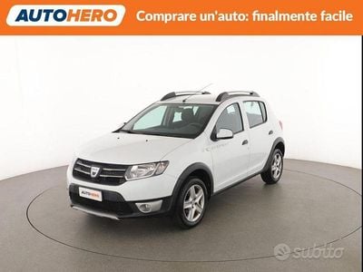 Usata Dacia Sandero Prestige 90 CV (66 kW) 2015 Bianco Berlina