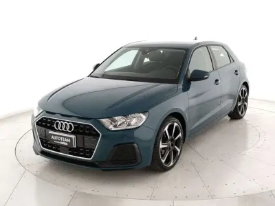 Usata Audi A1 Sportback Admired 95 CV (69 kW) 2020 Verde oliva Utilitaria