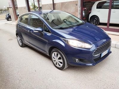 Usata Ford Fiesta 80 CV (58 kW) 2014 Blu Utilitaria