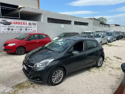 Usata Peugeot 208 Allure 75 CV (55 kW) 2016 Grigio Utilitaria
