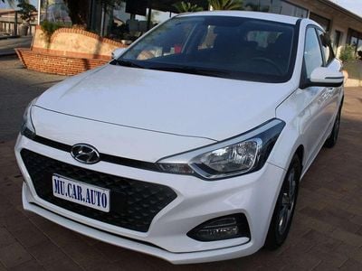 Usata Hyundai i20 73 CV (53 kW) 2020 Bianco Utilitaria