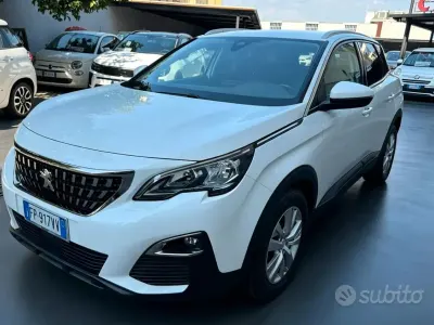 Usata Peugeot 3008 Business-Line 120 CV (88 kW) 2018 Bianco SUV