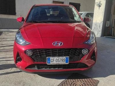 Usata Hyundai i10 67 CV (49 kW) 2020 Rosso Utilitaria