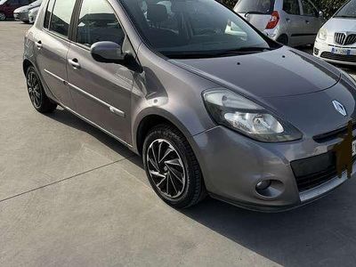 Usata Renault Clio II 75 CV (55 kW) 2010 Berlina