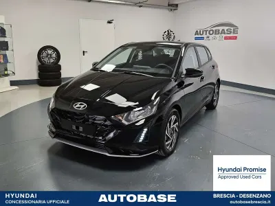 Nuova Hyundai i20 101 CV (74 kW) 2026 Phantom black Utilitaria