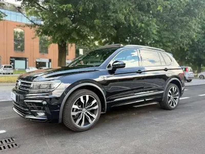 Usata VW Tiguan R-line 240 CV (176 kW) 2018 Nero SUV