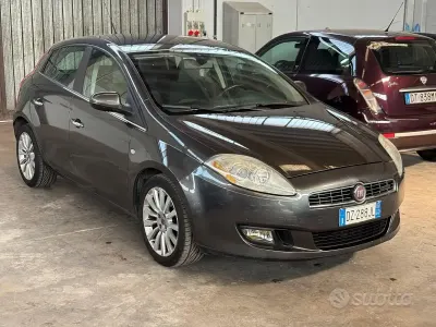 Usata Fiat Bravo Emotion 120 CV (88 kW) 2010 Grigio Utilitaria