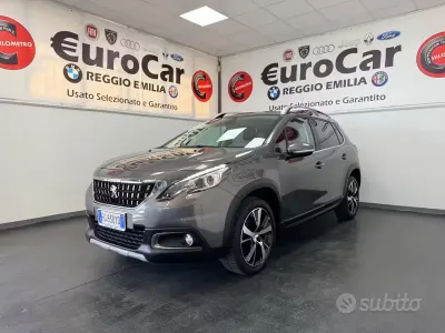 Usata Peugeot 2008 Allure 99 CV (72 kW) 2017 Grigio SUV