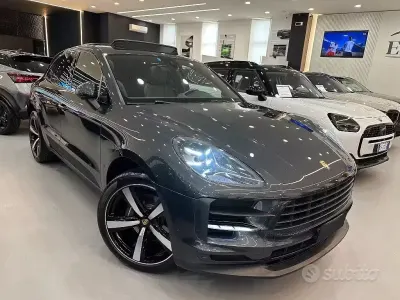 Usata Porsche Macan 245 CV (180 kW) 2021 Grigio metallizzato SUV