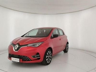 Usata Renault Zoe Evolution 100 kW (136 CV) 2023 Rosso Utilitaria