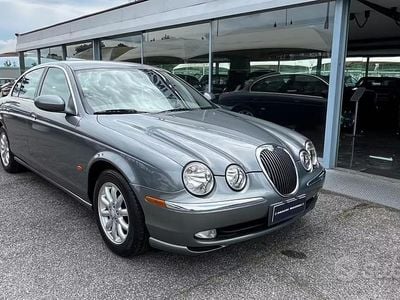 Usata Jaguar S-Type Executive 238 CV (175 kW) 2003 Grigio Berlina
