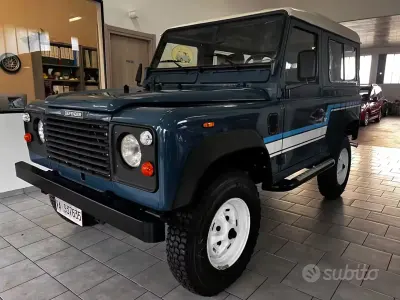 Usata Land Rover Defender 86 CV (63 kW) 1987 Blu SUV