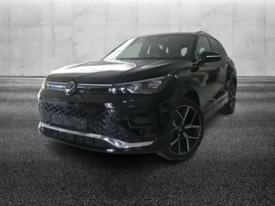 Usata VW Tiguan R-line 193 CV (141 kW) 2024 Nero SUV