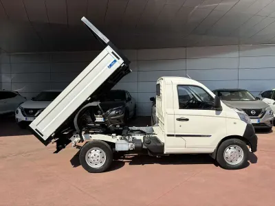 Usata Piaggio Porter 106 CV (77 kW) 2022 Bianco SUV