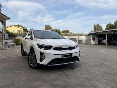 Second-hand Kia Stonic Style 120 CP (88 kW) 2022 SUV