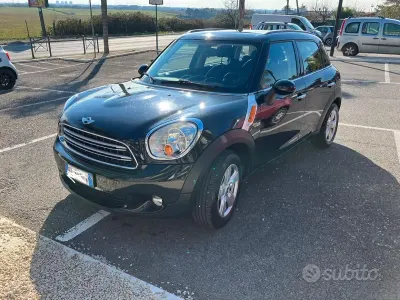 Usata Mini Countryman 111 CV (81 kW) 2015 Nero SUV