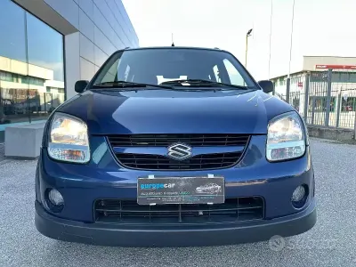 Usata Suzuki Ignis GL 92 CV (67 kW) 2005 Blu Utilitaria