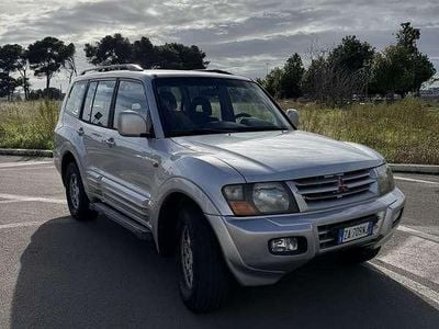 Usata Mitsubishi Pajero 160 CV (117 kW) 2001 Grigio SUV