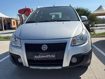 Usata Fiat Sedici Dynamic 107 CV (78 kW) 2008 Grigio SUV