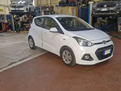 Usata Hyundai i10 Comfort 67 CV (49 kW) 2016 Other Utilitaria