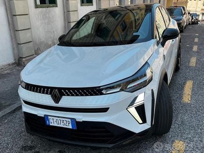 Usata Renault Captur 94 CV (69 kW) 2024 Bianco SUV
