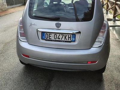 Usata Lancia Ypsilon 60 CV (44 kW) 2007 Grigio Utilitaria