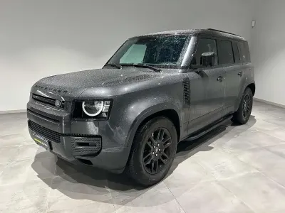 Usata Land Rover Defender SE 404 CV (297 kW) 2024 Grigio SUV