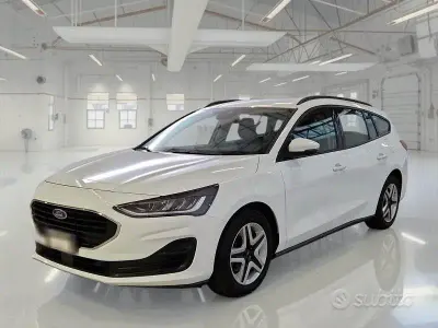 Usata Ford Focus Business Edition 120 CV (88 kW) 2022 Bianco Station wagon