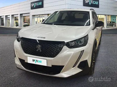 Usata Peugeot 2008 Allure 110 CV (80 kW) 2022 Bianco SUV