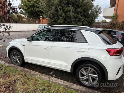 Usata VW T-Roc R-line 150 CV (110 kW) 2023 Bianco SUV