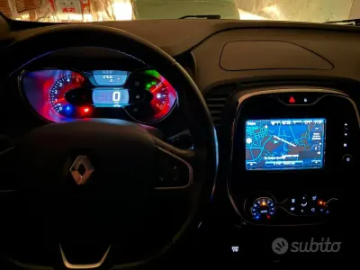 Usata Renault Captur Iconic 90 CV (66 kW) 2016 SUV