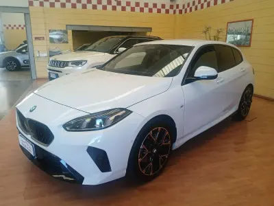 Usata BMW 118 M Sport 150 CV (110 kW) 2025 Bianco Utilitaria