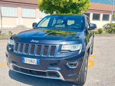 Usata Jeep Cherokee 250 CV (183 kW) 2015 Nero SUV