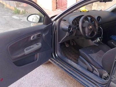 Grigio Usata 2008 Seat Ibiza | 1200 € (Buon prezzo)