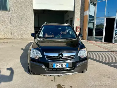 Usata Opel Antara Cosmo 150 CV (110 kW) 2007 Nero SUV