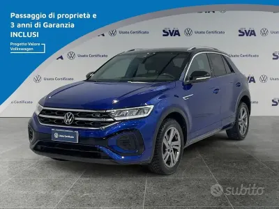 Usata VW T-Roc R-line 110 CV (80 kW) 2023 Lapiz blue / tetto nero SUV