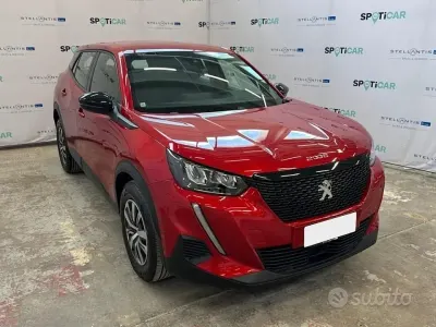 Occasion Peugeot 2008 Active 101 ch (74 kW) 2023 Rouge SUV
