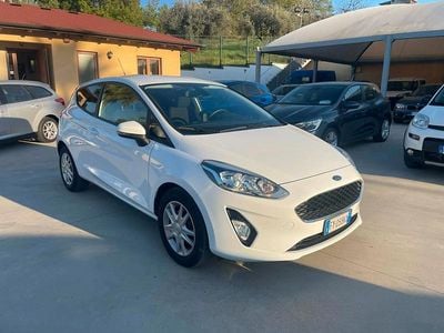 Usata Ford Fiesta Trend 85 CV (62 kW) 2019 Bianco Utilitaria