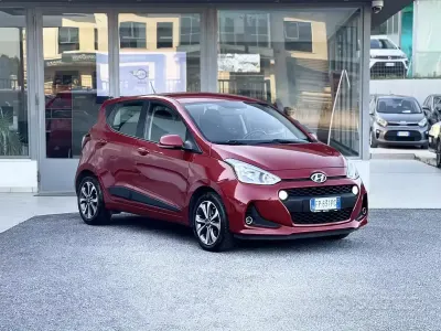 Usata Hyundai i10 67 CV (49 kW) 2018 Rosso Utilitaria