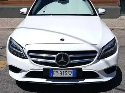 Usata Mercedes C220 Business 194 CV (142 kW) 2019 Bianco Station wagon