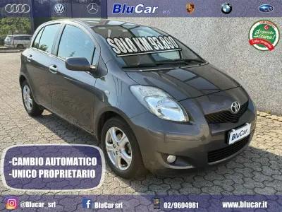 Usata Toyota Yaris Sol 101 CV (74 kW) 2010 Magnetite grey met. Utilitaria