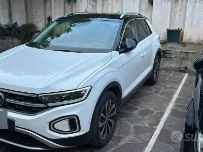 Usata VW T-Roc 110 CV (80 kW) 2023 Bianco SUV