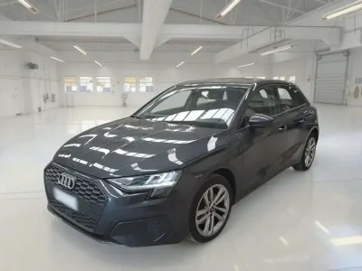 Usata Audi A3 Business 150 CV (110 kW) 2021 Grigio Berlina
