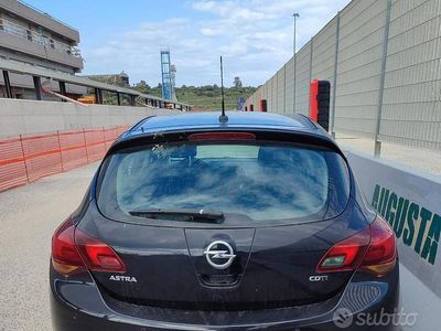 Usata Opel Astra 2011 Berlina