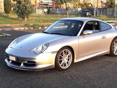Usata Porsche 911 Carrera 381 CV (280 kW) 2002 Argento Coupé
