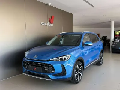 Nuova MG ZS Luxury 102 CV (75 kW) 2026 Como blue SUV