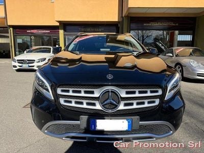 Usata Mercedes GLA180 122 CV (89 kW) 2018 Nero SUV