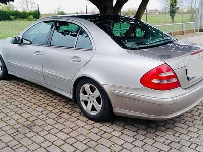 Usata Mercedes E270 2002 Grigio Berlina