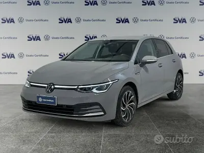Usata VW Golf VIII Style 116 CV (85 kW) 2023 Grigio Berlina