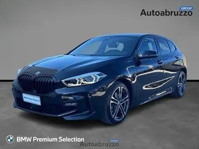 Begagnad BMW 118 M Sport 150 HK (110 kW) 2023 Svart Halvkombi